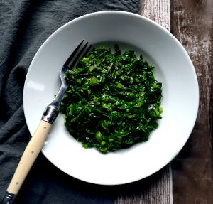 1 Medium Leaf Cooked Green Cabbage (Fat Not Added in Cooking)