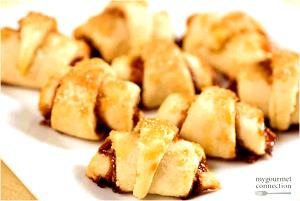 1 Medium Roll-up Cookie (about 1-1/2" Dia, 1-1/2" Thick) Rugelach Cookie