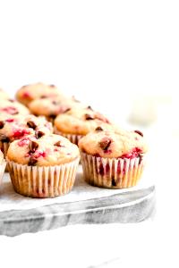 1 muffin (128 g) Lowfat Red Raspberry Muffin