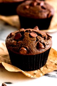 1 muffin (5.25 oz) Chocolate Chocolate Chip Muffin