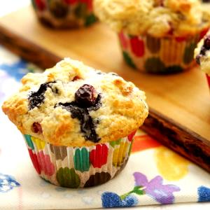 1 muffin Mixed Berry English Muffin