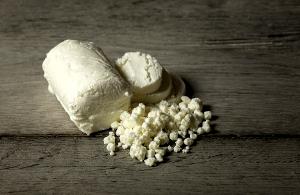 1 oz (28 g) Crumbled Goat Cheese