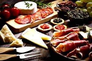 1 Oz Antipasto with Ham, Fish, Cheese and Vegetables