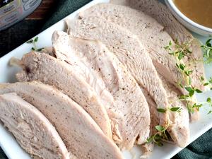 1 Oz Boneless, Cooked (yield After Skin Removed) Light Turkey Meat (Skin Not Eaten)