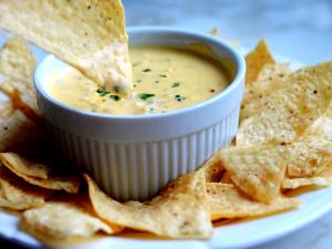 1 Oz Cheese with Chili Pepper Dip (Chili Con Queso)