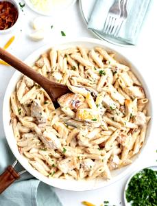 1 Oz Chicken or Turkey and Noodles with Cream or White Sauce (Mixture)