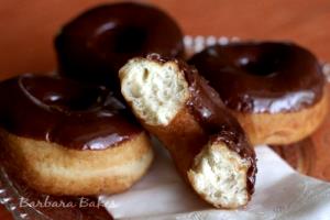 1 Oz Chocolate Doughnut with Icing (Raised or Yeast)