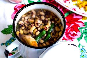 1 Oz Cooked Cowpeas, Field Peas or Blackeye Peas (from Frozen, Fat Not Added in Cooking)