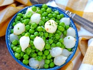 1 Oz Cooked Peas and Onions (Fat Added in Cooking)