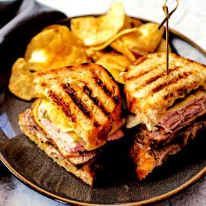 1 Oz Cuban Sandwich with Spread (Sandwich Cubano)