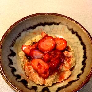 1 Oz, Dry, Yields Oat Bran Cereal made with Milk (Fat Not Added in Cooking)