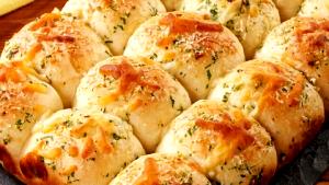 1 Oz Garlic Roll