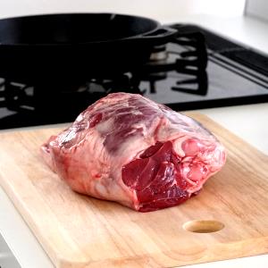 1 Oz Lamb Leg, Whole, Nz, Raw, Slo