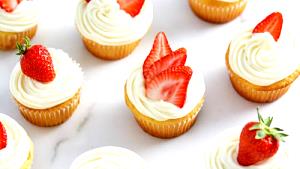 1 Oz Lowfat Cholesterol Free Cupcake with Fruit and Cream Filling (Not Chocolate)