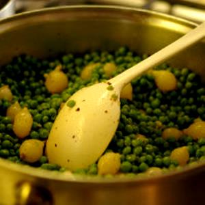 1 Oz Peas and Onions (Without Salt, Frozen, Drained, Cooked, Boiled)