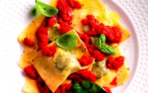 1 Oz Ravioli with Tomato Sauce