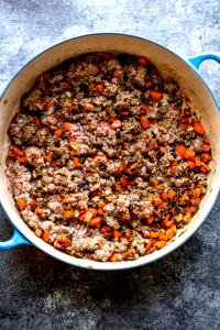 1 Oz Venison/Deer, Noodles and Vegetables in Tomato-Based Sauce (Mixture)