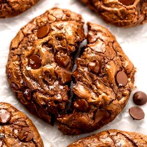 1 package (22 g) Fudge Drizzled Double Chocolate Chip Cookies