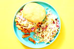 1 package (281 g) BBQ Chicken with Power Slaw Sandwich