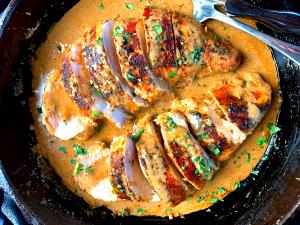 1 package (357 g) Blackened Chicken with Creamy Smoked Paprika Sauce