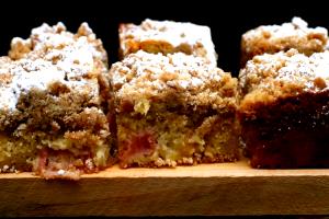 1 Piece (1/12 9" Square) Crumb or Quick-Bread Type Coffee Cake with Fruit