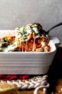 1 Piece (1/6 8" Square, Approx 2-1/2" X 4") Meatless Spinach Lasagna Noodles