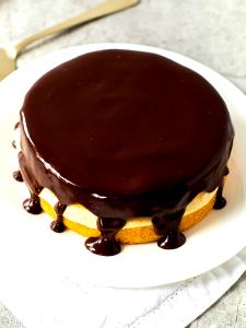 1 Piece (1/6 Pie) Boston Cream Pie Cake