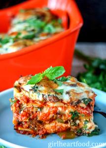 1 Piece (1/8 7" X 12", Approx 3-1/2" X 4") Meatless Lasagna with Vegetables