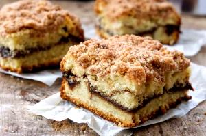 1 Piece (1/8 8" X 5-3/4" Cake) Cinnamon Coffeecake (with Crumb Topping, Dry Mix, Prepared)