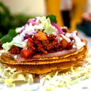 1 piece (10 g) Tostadas