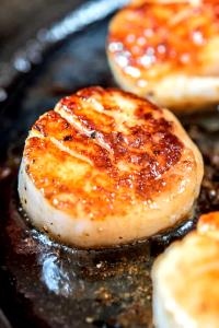 1 Piece (10.0 G) Scallops, cooked