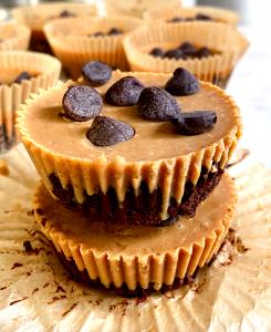 1 piece (99 g) Peanut Butter Fudge Brownie Cup