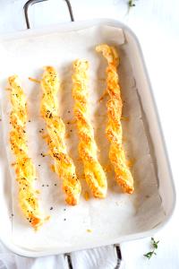 1 piece Cheesesticks