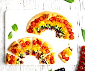 1 Piece Kids Rainbow Veggie Pizza