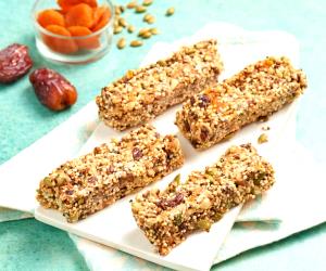 1 Piece Raw Quinoa Bars