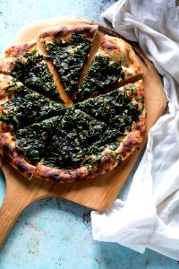 1 pizza (85 g) Spinach & Artichoke Snack Pizza