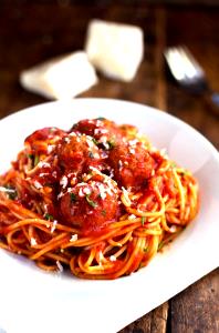 1 plate (7.5 oz) Light Spaghetti with Meatballs