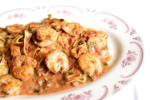 1 plate Lighter Take Shrimp Fra Diavolo