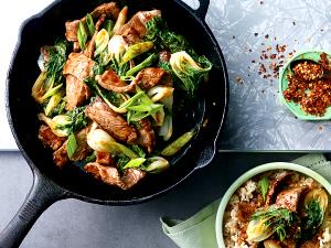 1 portion (401 g) Hoisin Beef with Baby Bok Choy