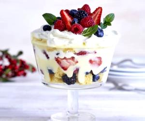 1 Portion Angel Berry Trifle