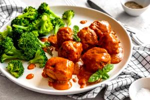 1 Portion Chicken Meatballs With Creamy Tomato Sauce