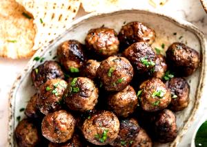 1 Portion Keftedes (Greek-Style Meatballs)