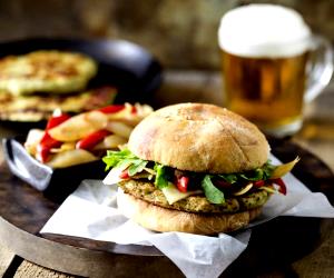 1 Portion Turkey Burgers With Caramelized Onions And Red Peppers