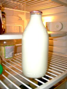 1 Quart Milk (3.7% Milkfat)