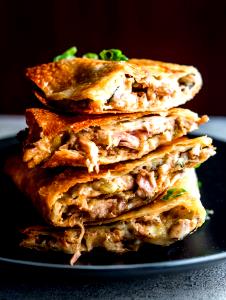 1 quesadilla (127 g) Pulled Pork Quesadillas