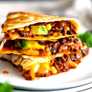 1 quesadilla (242 g) Beef Quesadilla