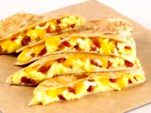 1 quesadilla (277 g) Bacon Egg Quesadilla