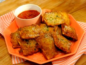 1 ravioli (21 g) Spicy Toasted Ravioli