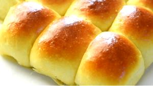 1 roll (2 oz) Fresh Baked Yeast Roll