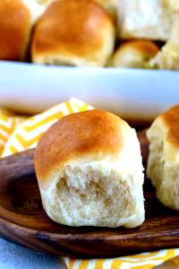 1 roll (57 g) Dinner Rolls